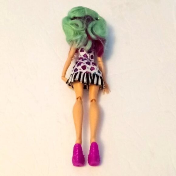 Ever After High Doll Girls Rebel Madeline Hatter Original Outfit‎ - Picture 2 of 5